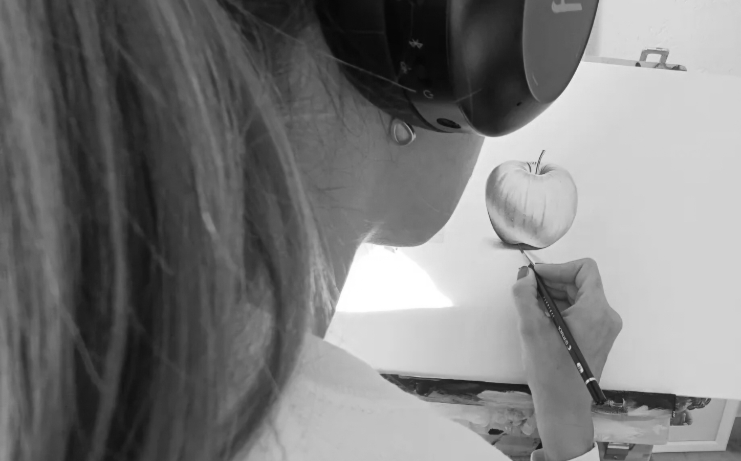 contact Janis Bär. The Contemporary artist will create a realistic charcoal drawing in her studio