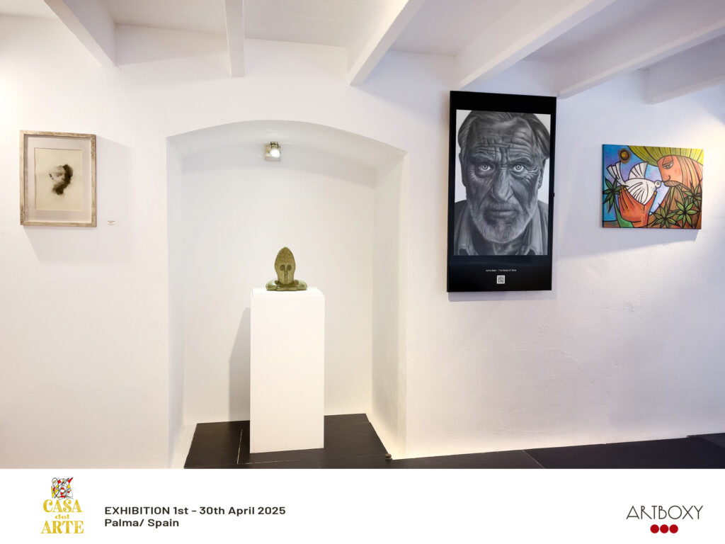 Contemporary charcoal artwork "The Gaze of Time" by Janis Bär, digitally exhibited at Casa del Arte in Palma, Spain, April 2025.