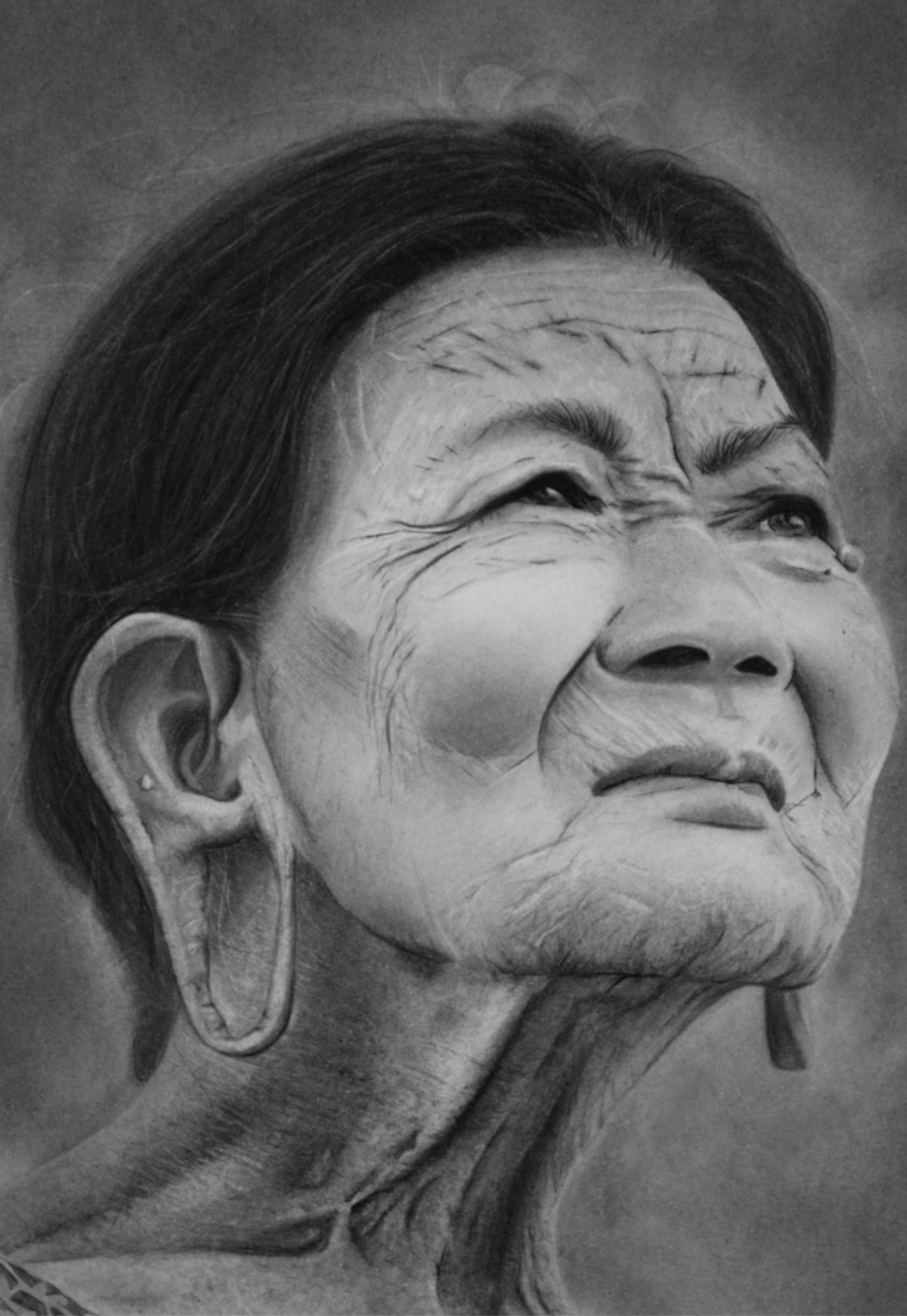 Echoes of Time, charcoal portrait by Janis Bär, exhibited during the ART for a Good Reason charity exhibition in Palma de Mallorca.